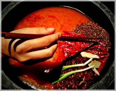 重慶一次性火鍋紅油廠家，學(xué)會(huì)吃火鍋不再上火