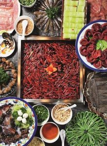 重慶火鍋底料廠，換著花樣涮牛肉