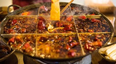  重慶火鍋底料食品廠，很好的配菜，讓你彰顯男人風(fēng)范