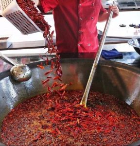 重慶火鍋底料食品廠，好的配菜，讓你彰顯男人風(fēng)范