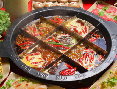 重慶火鍋底料廠，夏季吃火鍋的很大優(yōu)勢(shì)