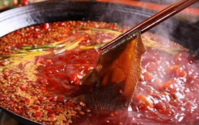 重慶火鍋底料工廠，春天吃火鍋必講究攻略