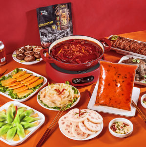 源頭廠家底料為何受火鍋店青睞？優(yōu)勢揭秘！
