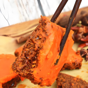 火鍋清油與牛油，風(fēng)味與營(yíng)養(yǎng)究竟有何不同？