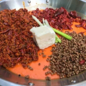 如何尋覓正宗重慶火鍋底料生產(chǎn)廠家？